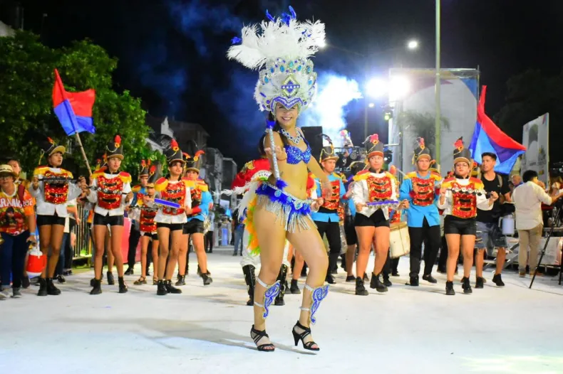 La jornada contará con la participación de 27 comparsas y agrupaciones, entre ellas Osiris, Cambá Cuá Show e Imperial, además de propuestas humorísticas y musicales. Foto: República de Corrientes.