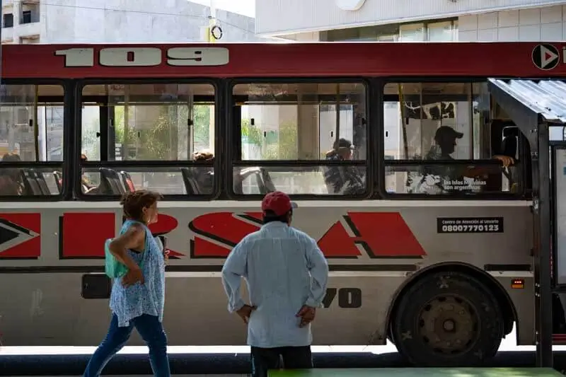 Corrientes: los colectivos suspenden el servicio desde las 23 horas