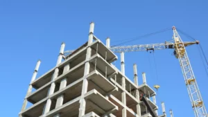 La construcción fue uno de los sectores más golpeados por cierres y pérdida de empleo formal.