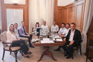 El Gobierno de Milei define cambios para la reforma laboral y volvería al Senado