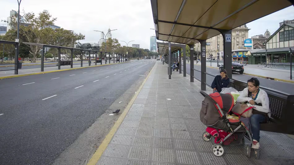 No habrá colectivos, trenes, taxis ni vuelos el día del debate en Diputados.