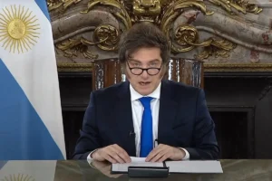 En 2025 el Gobierno de Milei optó por judicializar la aplicación de la ley y, según trascendió, ahora buscará modificar su contenido a través de un nuevo proyecto. Foto: Captura transmisión oficial.