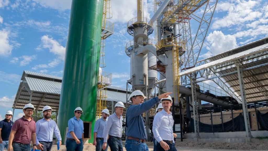 Visita del Secretario general del Consejo Federal de Inversiones (CFI), el licenciado Ignacio Lamothe a la planta de Fermoza Biosiderúrgica.