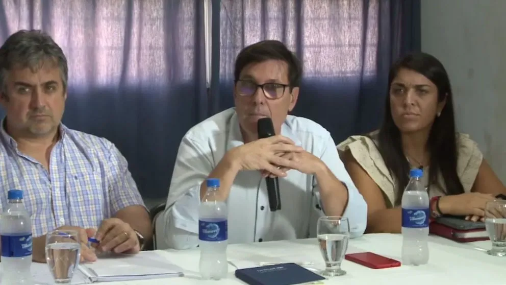 El Gobierno de Santa Fe brindó una conferencia de prensa tras el ataque en la Escuela Mariano Moreno de San Cristóbal.