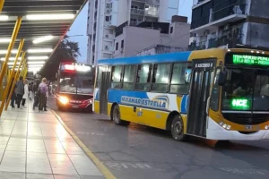 Corrientes: los colectivos suspenden el servicio desde las 23 horas