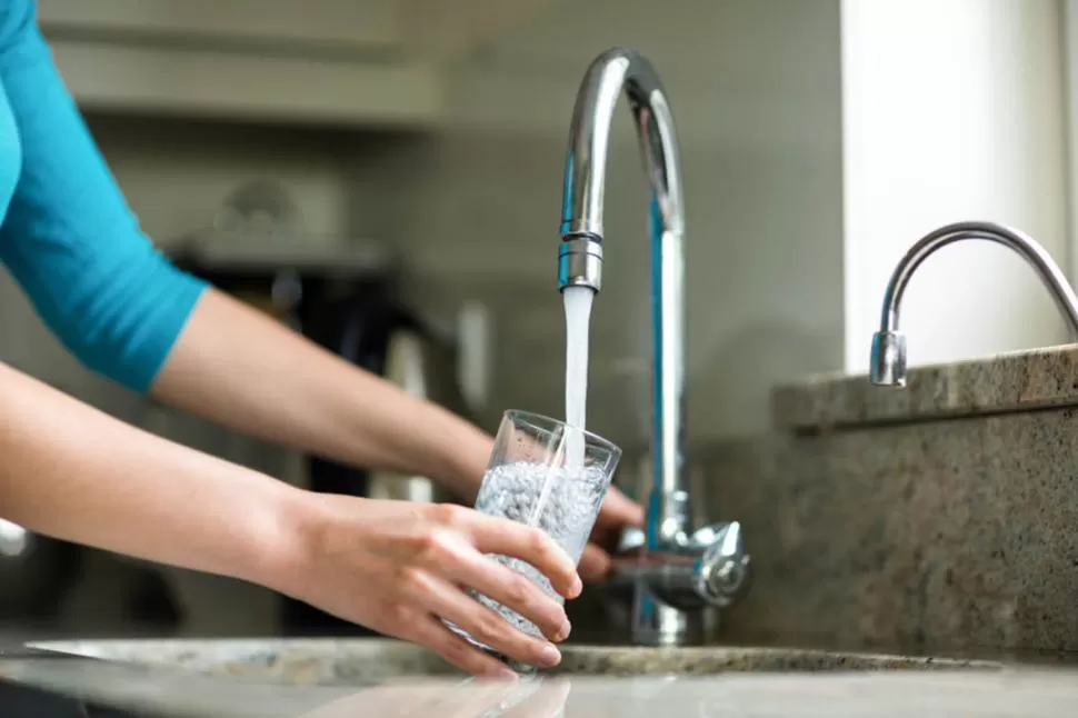 SAMEEP confirma aumento acumulado del 130% en tarifas de agua. Imagen: Archivo NEA HOY