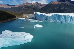 Ley de Glaciares iniciaron las audiencias públicas entre controversias por la participación y disputas dentro del recinto