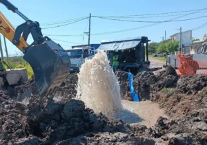 Sin agua y con baja presión en Chaco tras una rotura en el Acueducto Norte