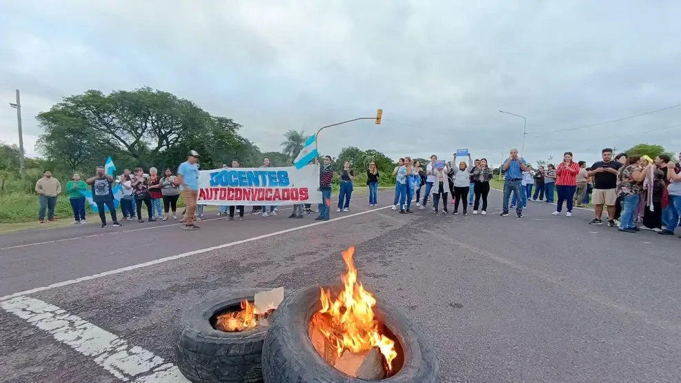 Tras las marchas, esperan la devolución de descuentos y sigue la tensión docente en Corrientes