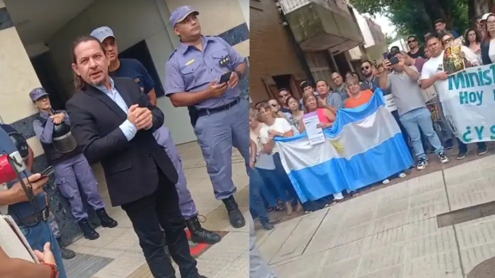 el-juez-dialogando-con-trabajadores-del-ministerio-de-produccion-2201214