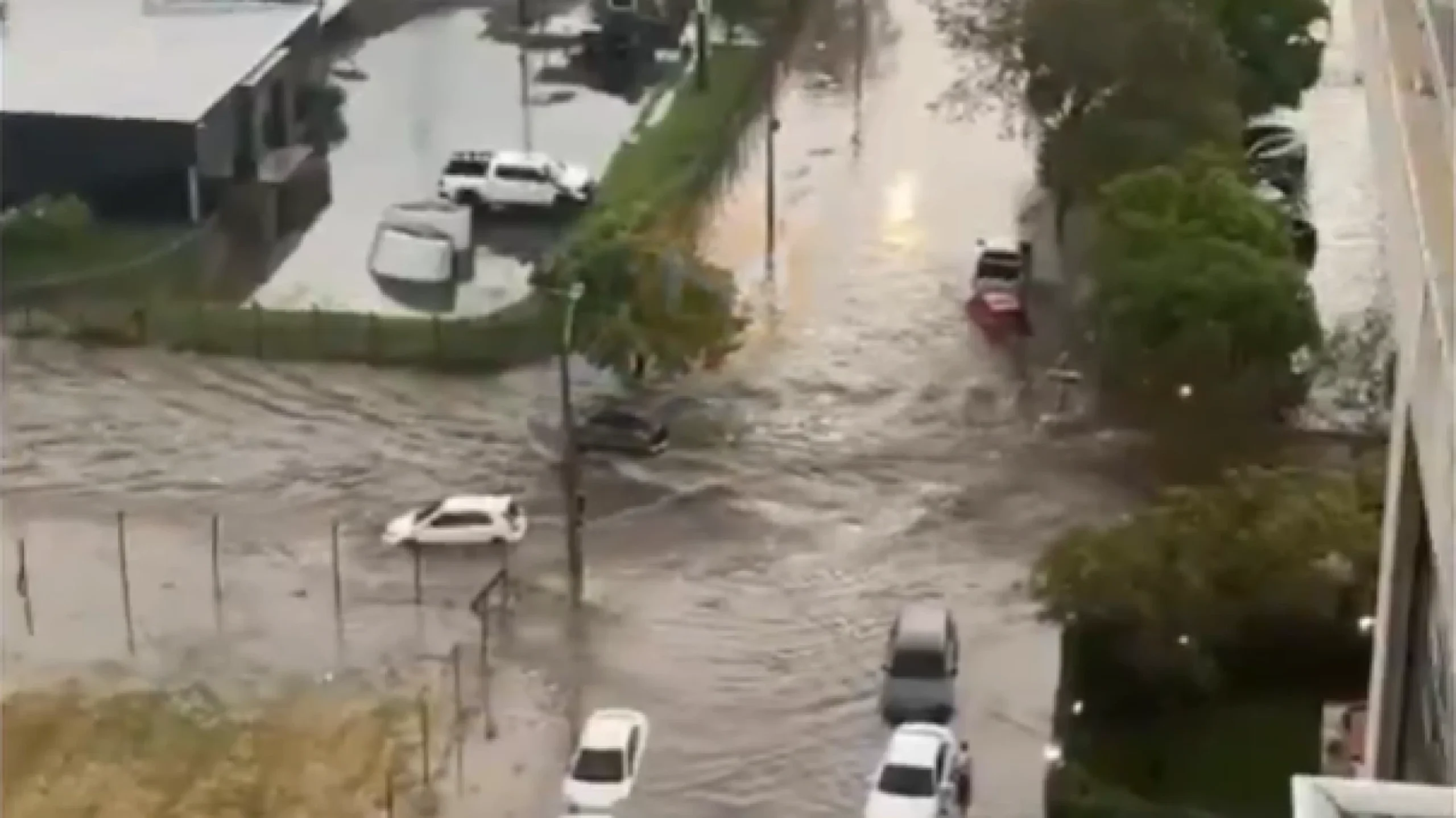 Fuerte temporal en Asunción (Toma aérea de la zona inundada en inmediaciones del CIT.Foto: Captura - Monumental 1080 AM.)
