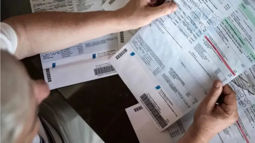 Mayo llega con nuevos aumentos en servicios: suben telefonía, prepagas y garrafas