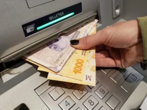 Pago de sueldos de abril en Chaco