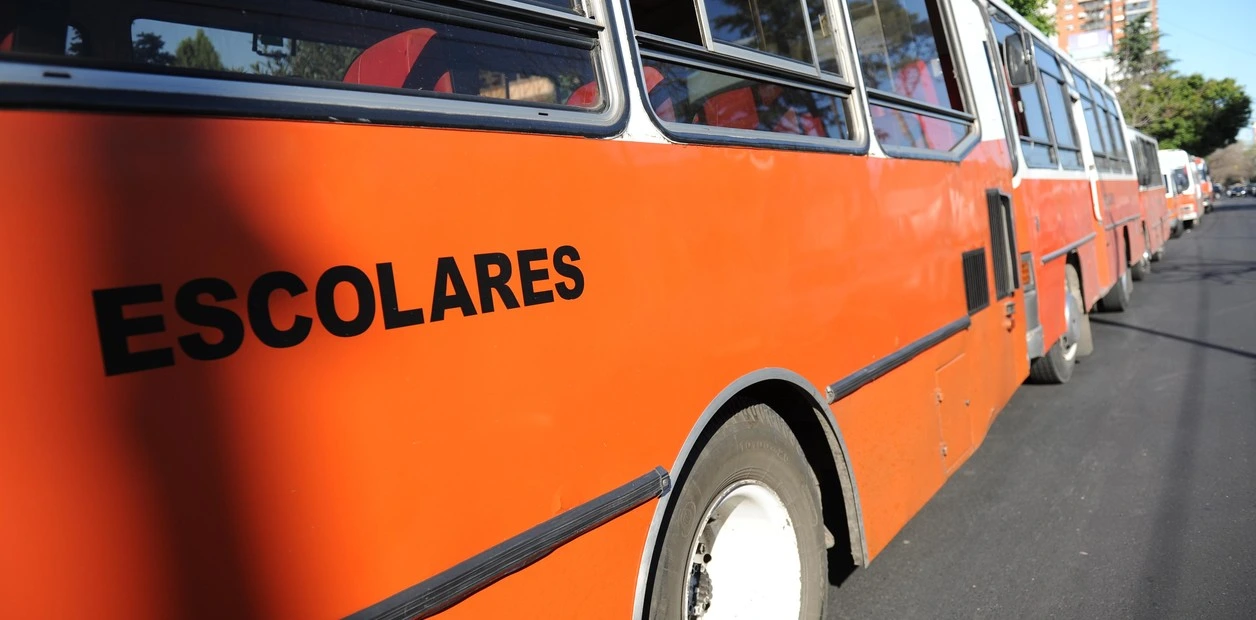 Corrientes: aumentan las tarifas del transporte escolar por la suba del combustible