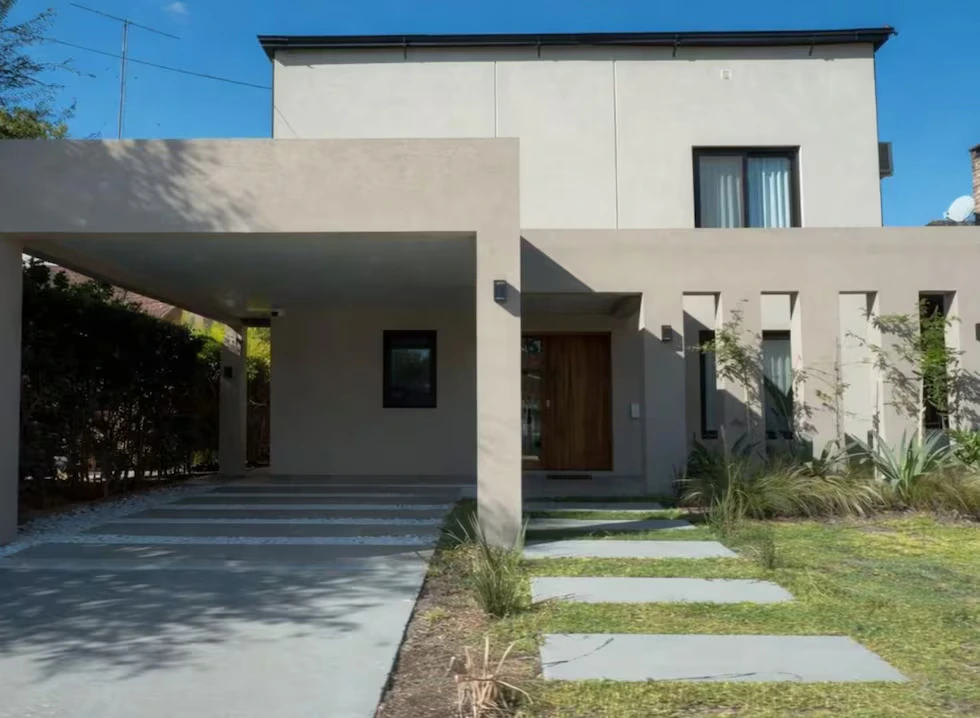 El listado de las refacciones que hizo Adorni en la casa de Indio Cua