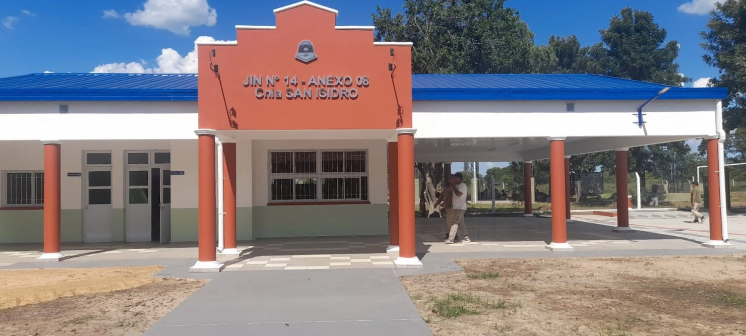 Las obras suman nuevos espacios pedagógicos, comedores, bibliotecas, polideportivos y áreas administrativas para la comunidad educativa.