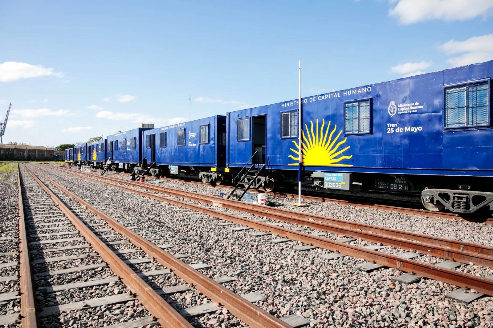 El Tren 25 de Mayo llegó a Barranqueras: qué servicios ofrecerá y cómo acceder a la atención