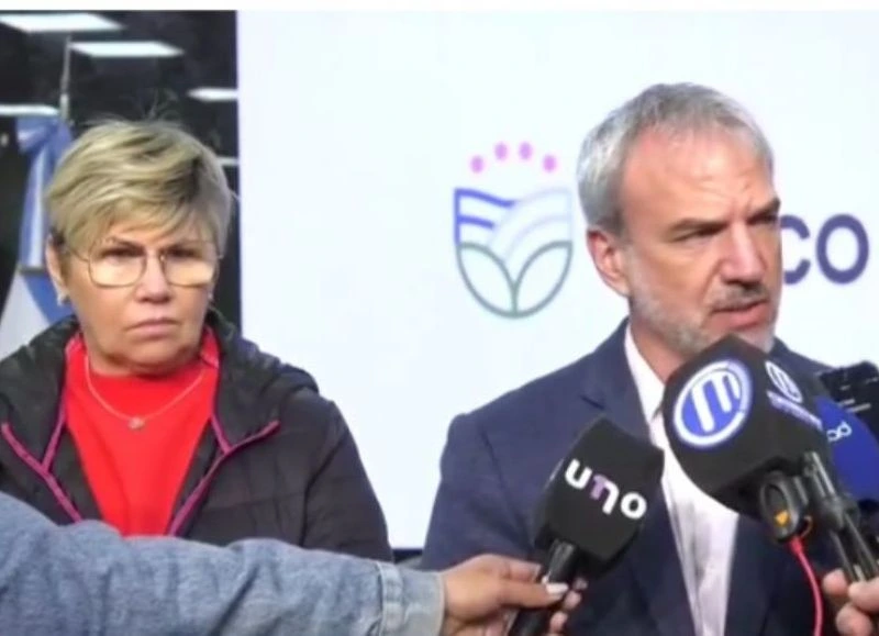 La investigación analizó vínculos entre contratistas de Ecom y personas relacionadas con la gestión anterior.