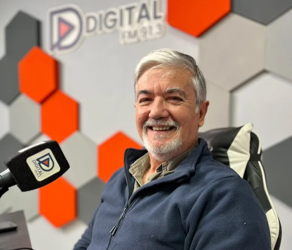 Hugo Bay en FM Digital