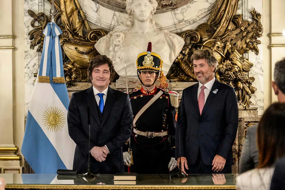 Milei oficializó el decreto que elimina controles en la designación de jueces de la Corte