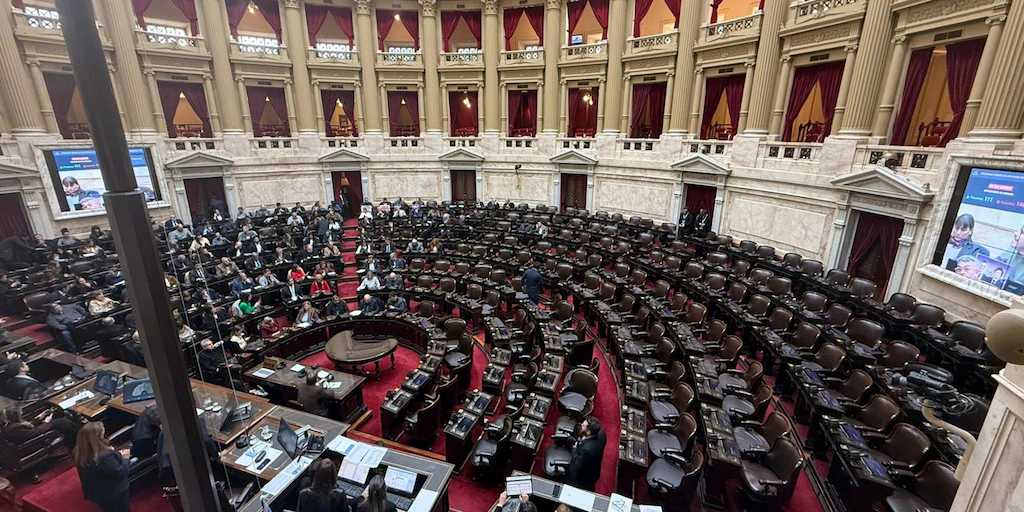 Sin quórum para interpelar a Adorni: el oficialismo ganó tiempo y cedió una negociación