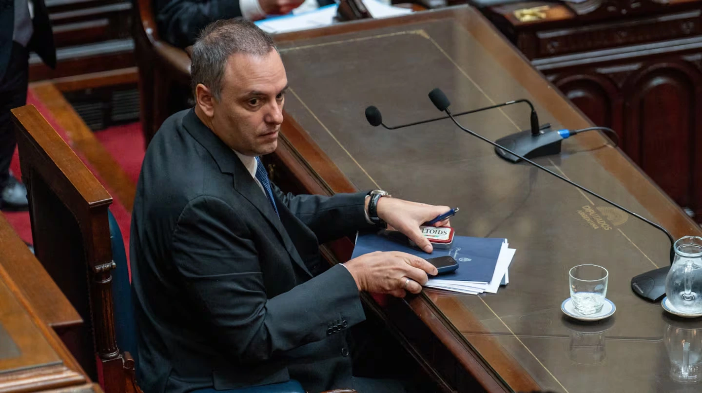Sin quórum para interpelar a Adorni: el oficialismo ganó tiempo y cedió una negociación