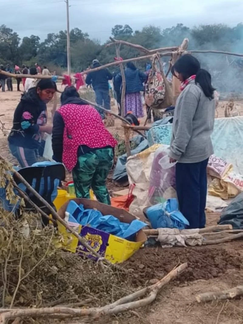 Tras 16 días de acampe, comunidades wichí levantaron la protesta y acordaron con el Gobierno chaqueño