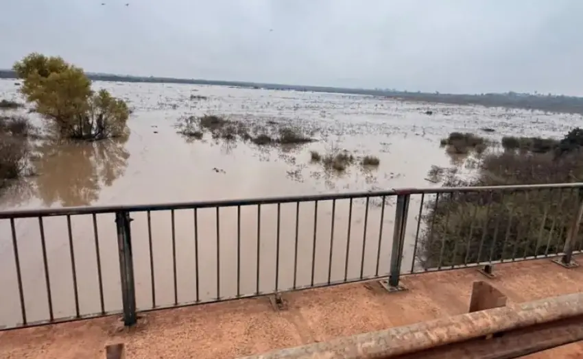 Santo Tomé comenzó a registrar un descenso, pero otros puertos correntinos mantienen la tendencia de crecimiento del río Uruguay.