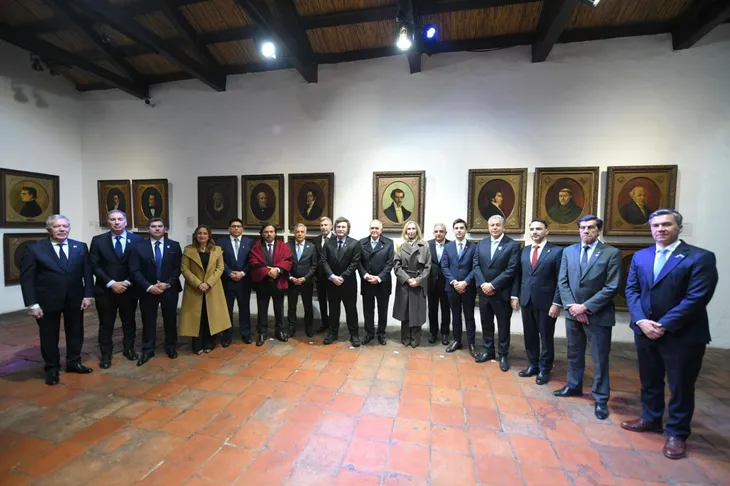 Cinco gobernadores que firmaron el Pacto de Mayo en 2024 no participaron de la vigilia de este año.