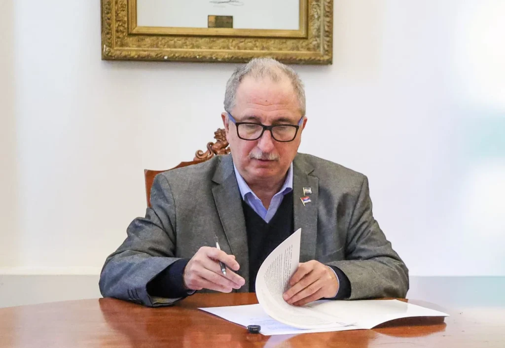 Las secretarías de Agricultura Familiar, Energía y Cambio Climático perderán su rango y pasarán a ser subsecretarías.