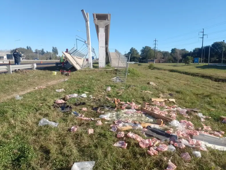 El Estado nacional no prevé invertir los $500 millones que demandaría reconstruir la pasarela peatonal.