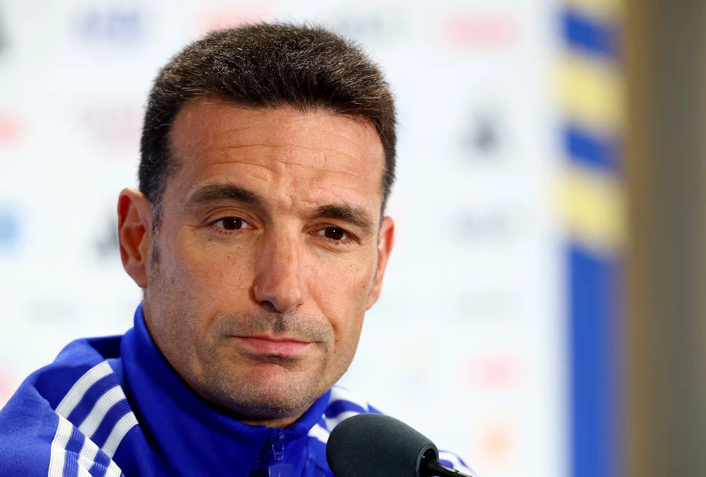 Scaloni destacó la personalidad del equipo tras remontar dos goles ante Egipto y avanzar a cuartos de final.