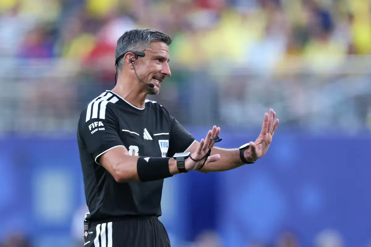 vincic-durante-el-partido-entre-brasil-y-Q5K52WKR3JG47IXY5XL6HXPMH4