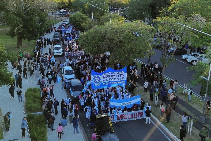 Comenzó el paro de trabajadores universitarios de la UNNE en Chaco y Corrientes