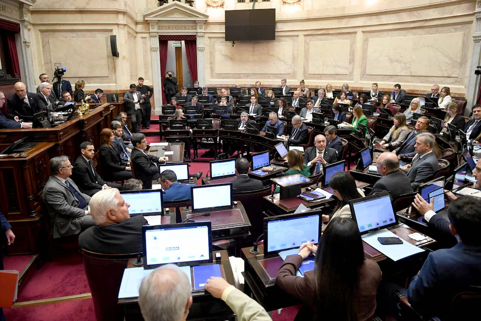 El Senado aprobó la Ley de Propiedad Privada con desalojos exprés y cambios en expropiaciones