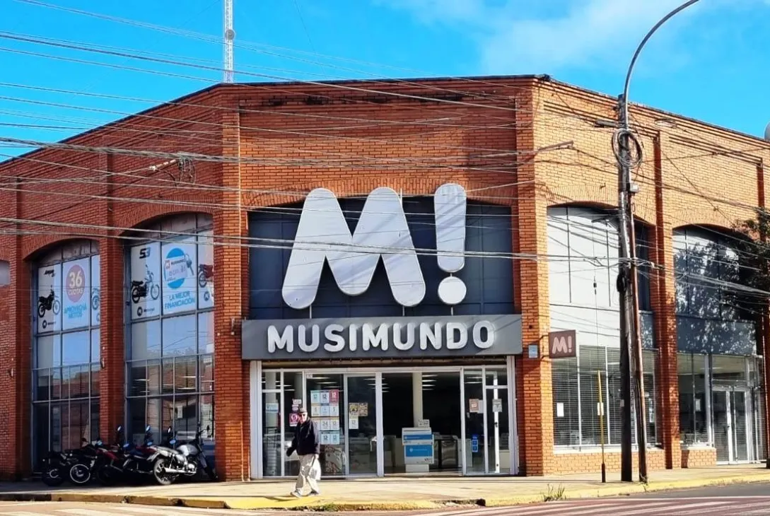 La caída del consumo y las dificultades financieras de la empresa impactaron sobre la presencia de Musimundo en el NEA.
